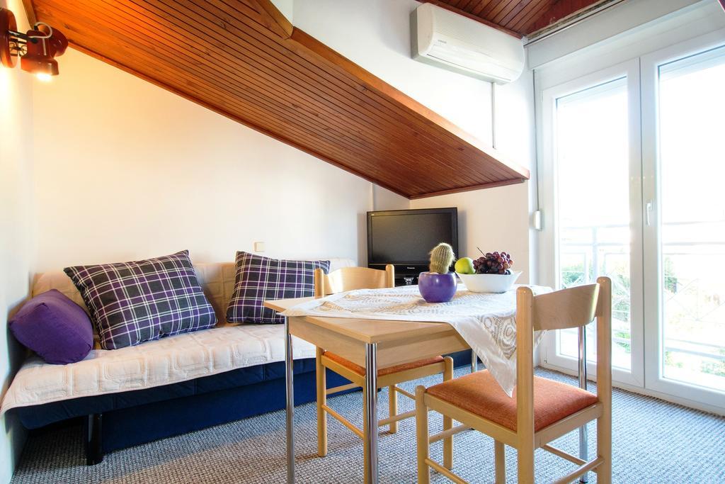 Beach Guesthouse Mediteran Podstrana Chambre photo