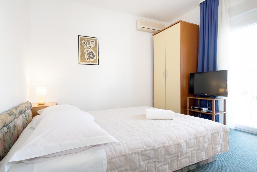 Beach Guesthouse Mediteran Podstrana Chambre photo