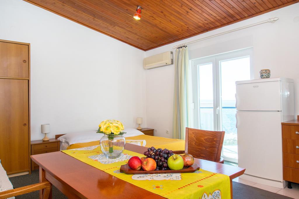 Beach Guesthouse Mediteran Podstrana Chambre photo