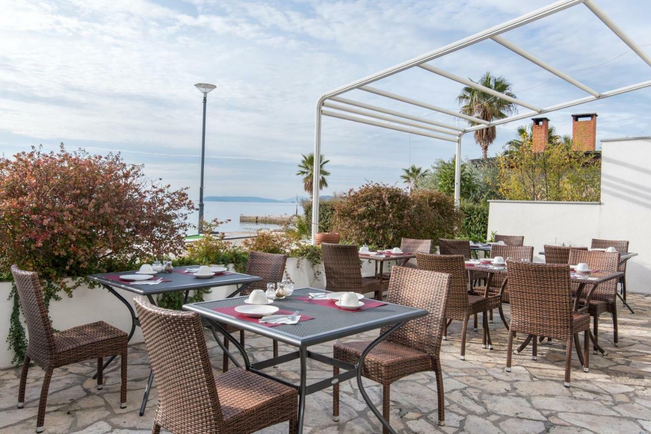 Beach Guesthouse Mediteran Podstrana Extérieur photo